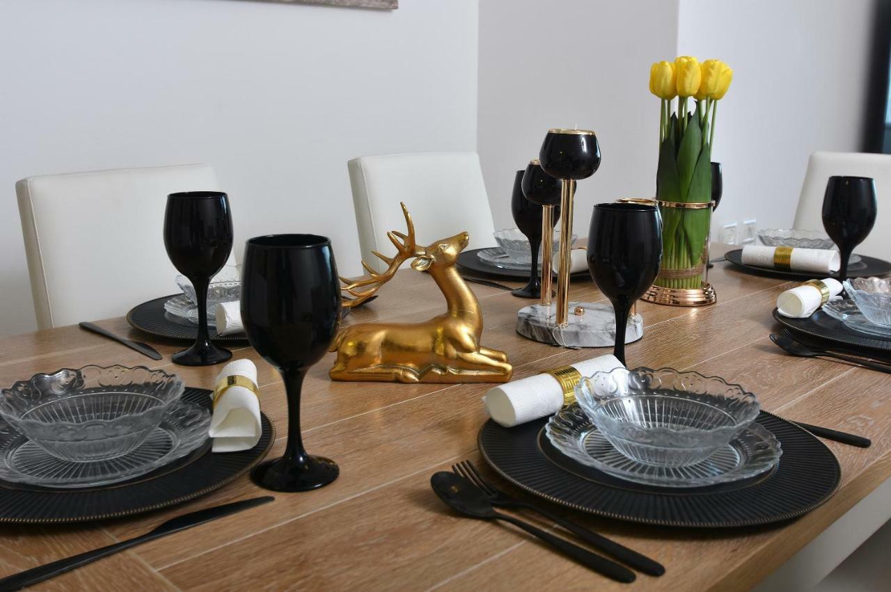 Ariston Luxury Garden Apartment With A Pool 티베리아 외부 사진